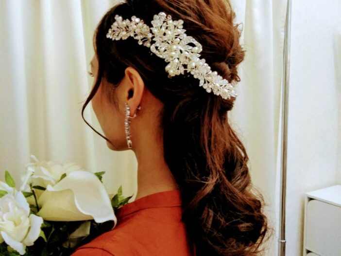 中田島砂丘にてブライダル前撮り撮影のヘアメイク